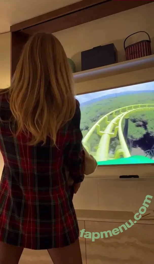 Chiara Ferragni nude photo #1098 (ChiaraFerragni / chiaraferragniof)