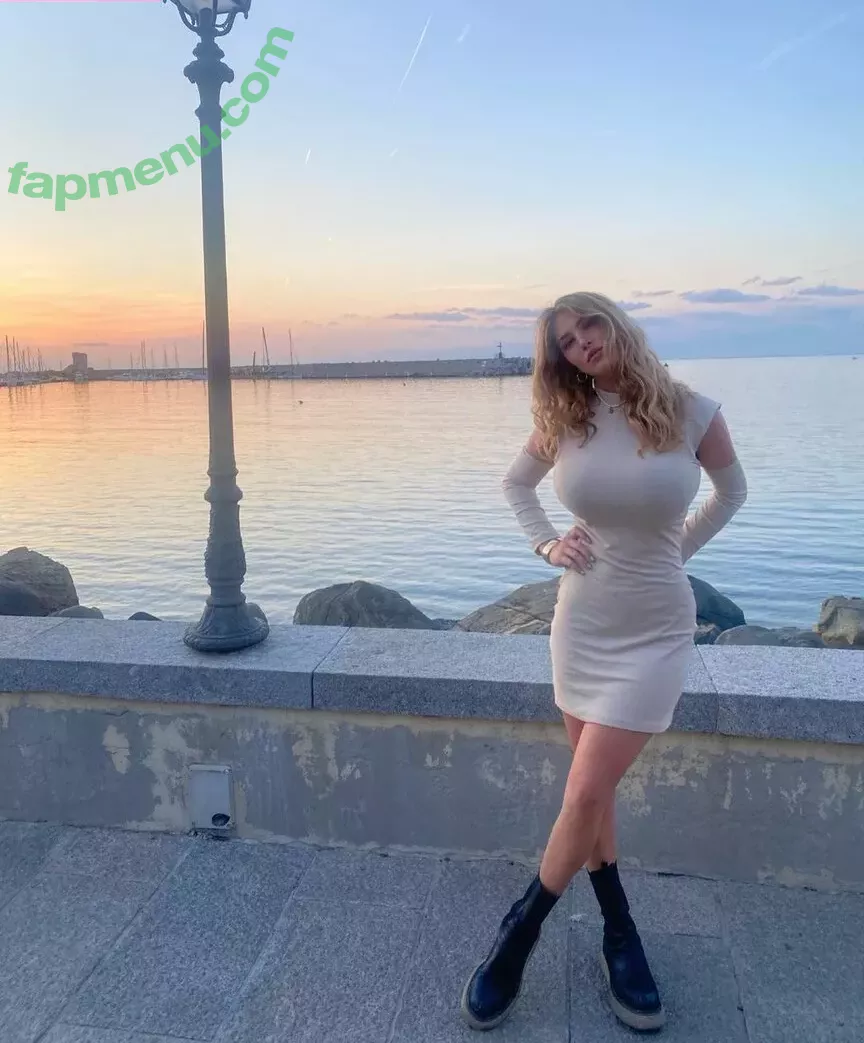 Chiara Gariboldi nude photo #0037 (carbochiara_ / chiara_gariboldi)