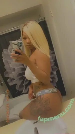  nude photo #0003