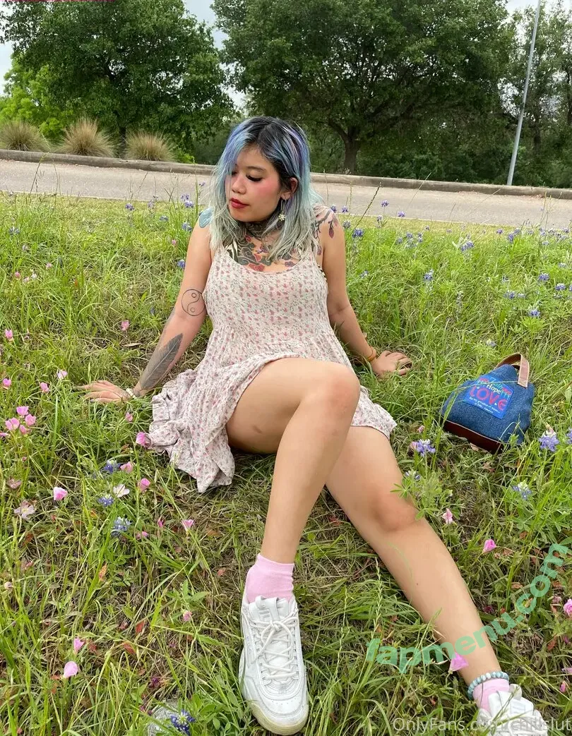 chillslut nude photo #0009 (chillslut)