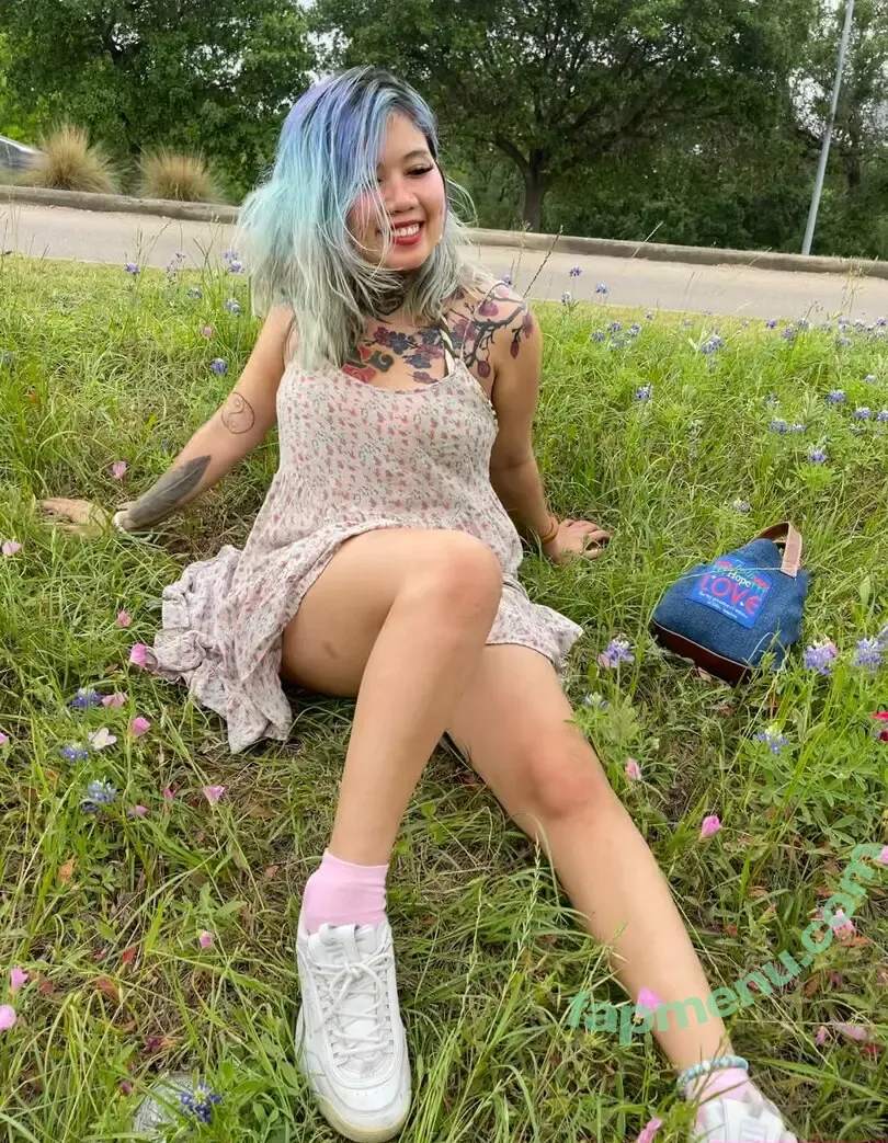 chillslut nude photo #0011 (chillslut)