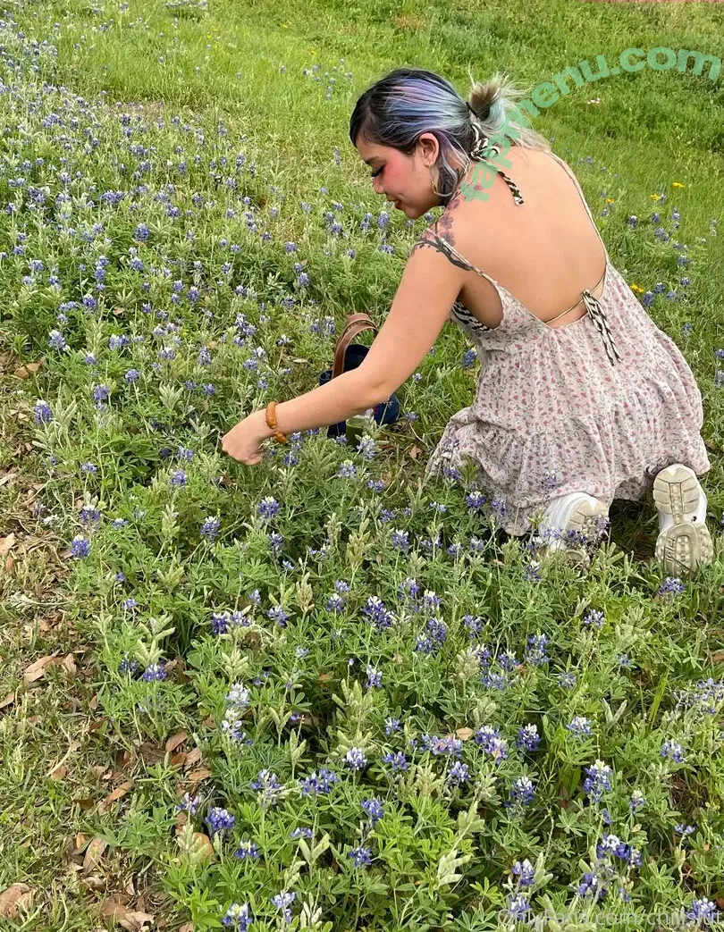 chillslut nude photo #0012 (chillslut)