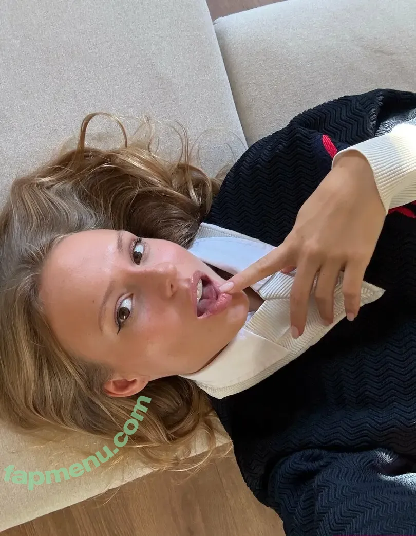chillwithkira nude photo #0014 (Kiraaishere / chill_withkira / thelawofattraction)