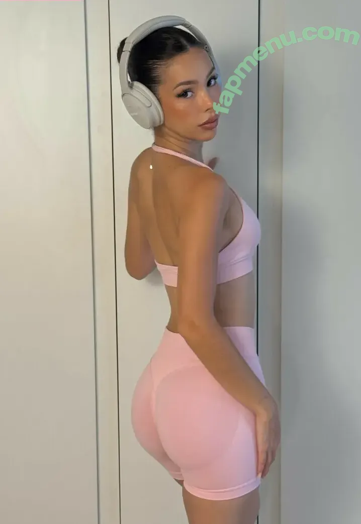 chimarabarden nude photo #0034 (chimarabarden)