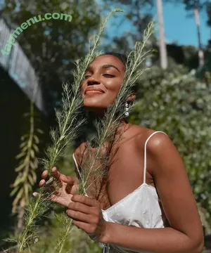China Anne McClain / chinamcclain nude photo #0076