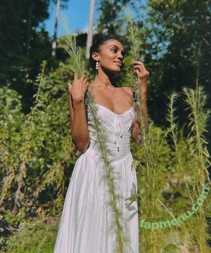 China Anne McClain / chinamcclain nude photo #0081