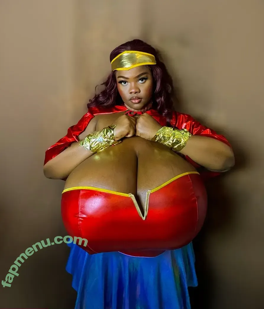 Chioma Lovv nude photo #0690 (chiomalovv)