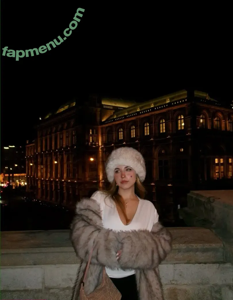 Chiri_francesca nude photo #0123 (Chirifrancesca1 / chiri.francesca_ / chirifrancesca)