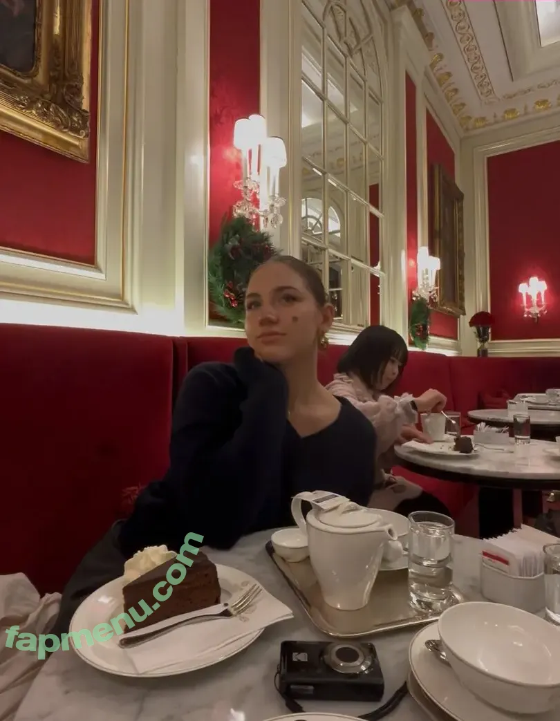 Chiri_francesca nude photo #0128 (Chirifrancesca1 / chiri.francesca_ / chirifrancesca)