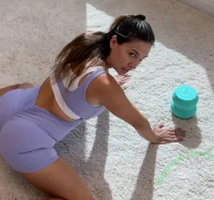 Chiropractor / Brenda Mondragon nude photo #0039