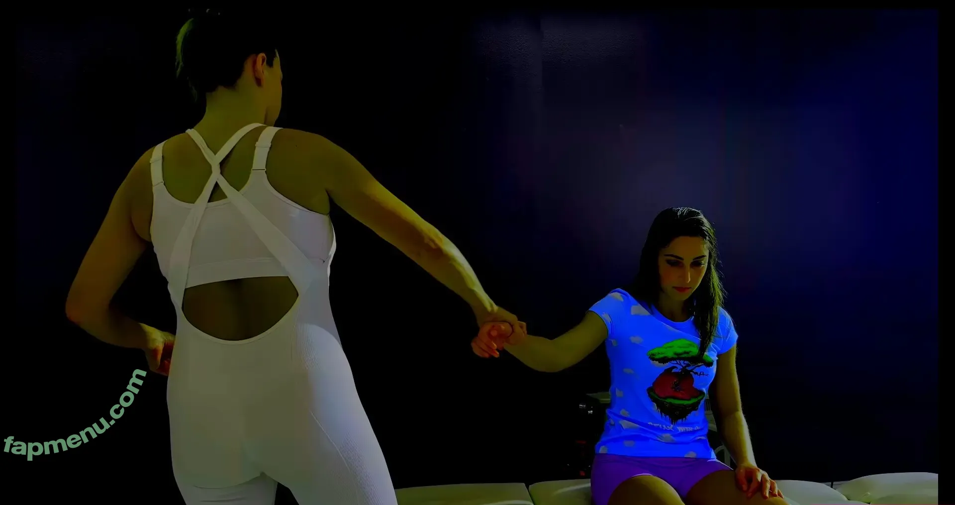 Chiropractor nude photo #0078 (Brenda Mondragon)