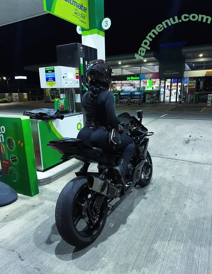 chivalrymar nude photo #0025 (chivalrymar)