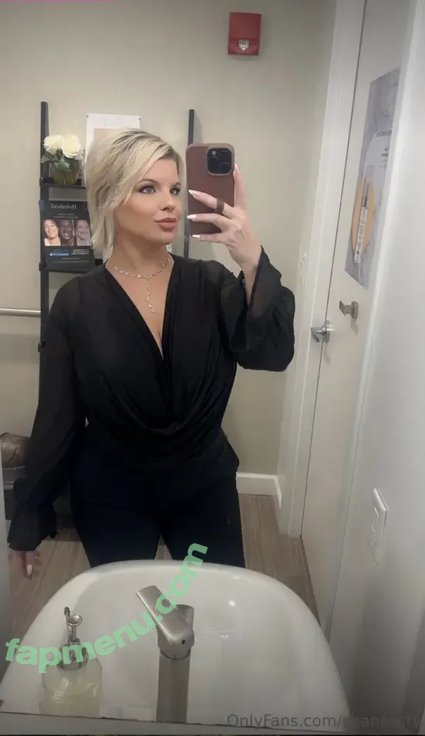 Chivelicious nude photo #0777 (martyloveswine)