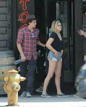 Chloë Grace Moretz / chloegmoretz nude photo #0128