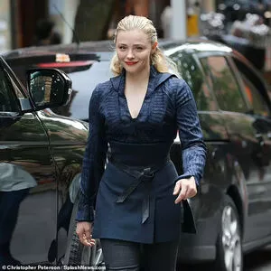 Chloë Grace Moretz / chloegmoretz nude photo #0207