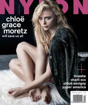 Chloë Grace Moretz / chloegmoretz nude photo #0241