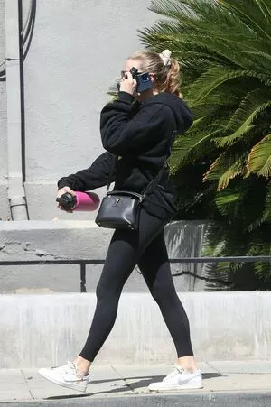 Chloë Grace Moretz / chloegmoretz nude photo #0270