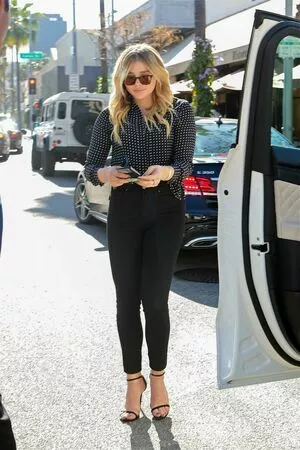 Chloë Grace Moretz / chloegmoretz nude photo #0282