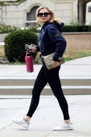 Chloë Grace Moretz / chloegmoretz nude photo #0302