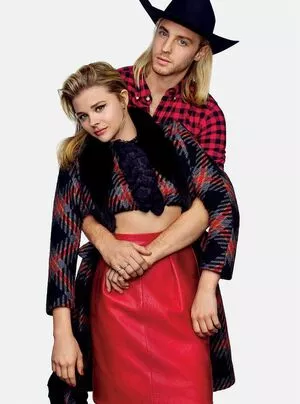 Chloë Grace Moretz / chloegmoretz nude photo #0349