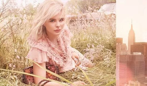 Chloë Grace Moretz / chloegmoretz nude photo #0450