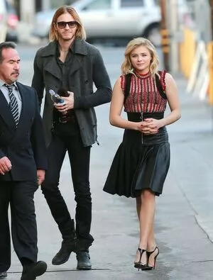 Chloë Grace Moretz / chloegmoretz nude photo #0586