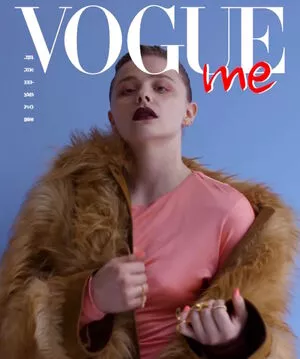 Chloë Grace Moretz / chloegmoretz nude photo #0788