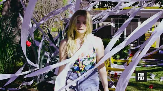 Chloë Grace Moretz / chloegmoretz nude photo #0812
