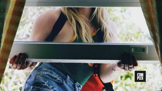 Chloë Grace Moretz / chloegmoretz nude photo #0822