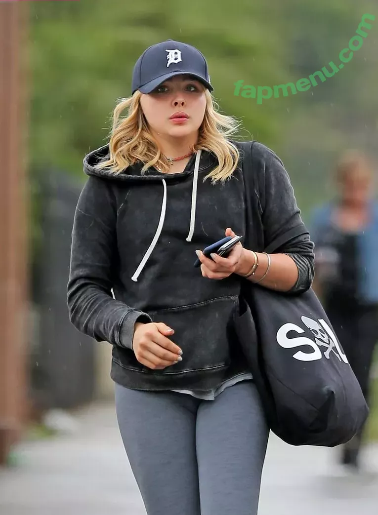 Chloë Grace Moretz nude photo #0101 (chloegmoretz)