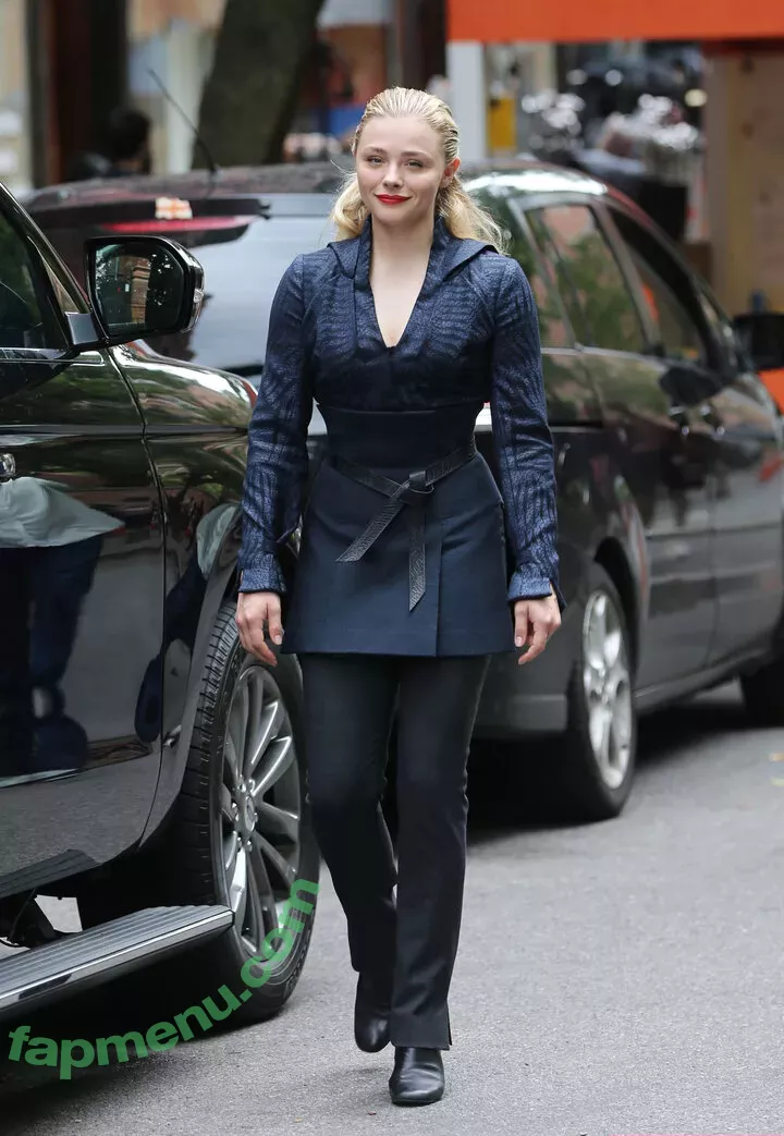Chloë Grace Moretz nude photo #0228 (chloegmoretz)