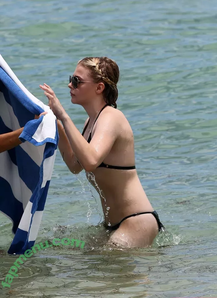 Chloë Grace Moretz nude photo #0240 (chloegmoretz)