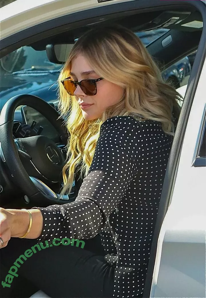 Chloë Grace Moretz nude photo #0295 (chloegmoretz)