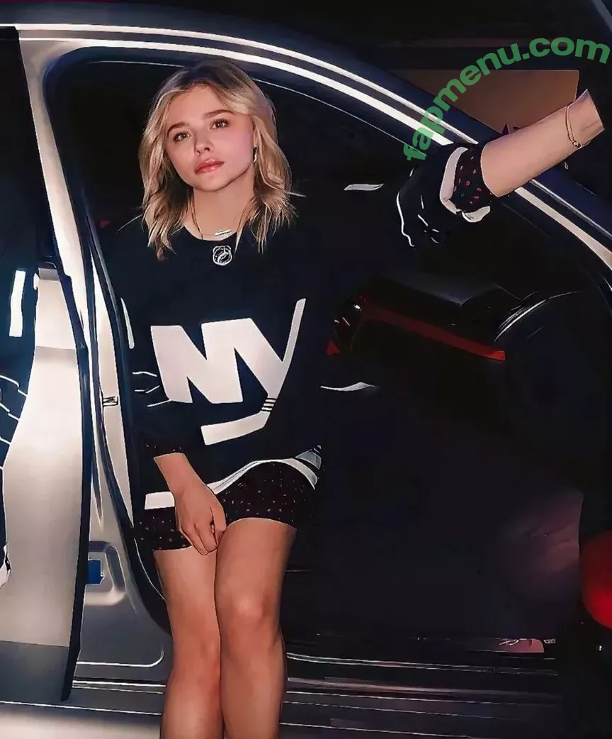 Chloë Grace Moretz nude photo #0301 (chloegmoretz)
