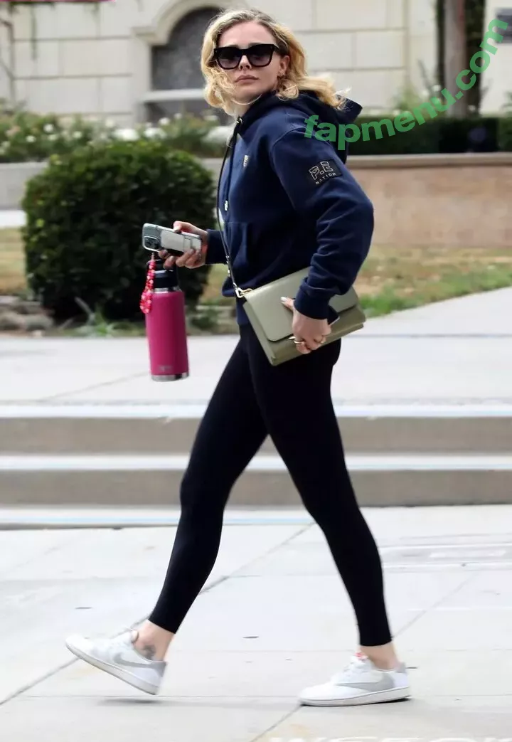 Chloë Grace Moretz nude photo #0302 (chloegmoretz)
