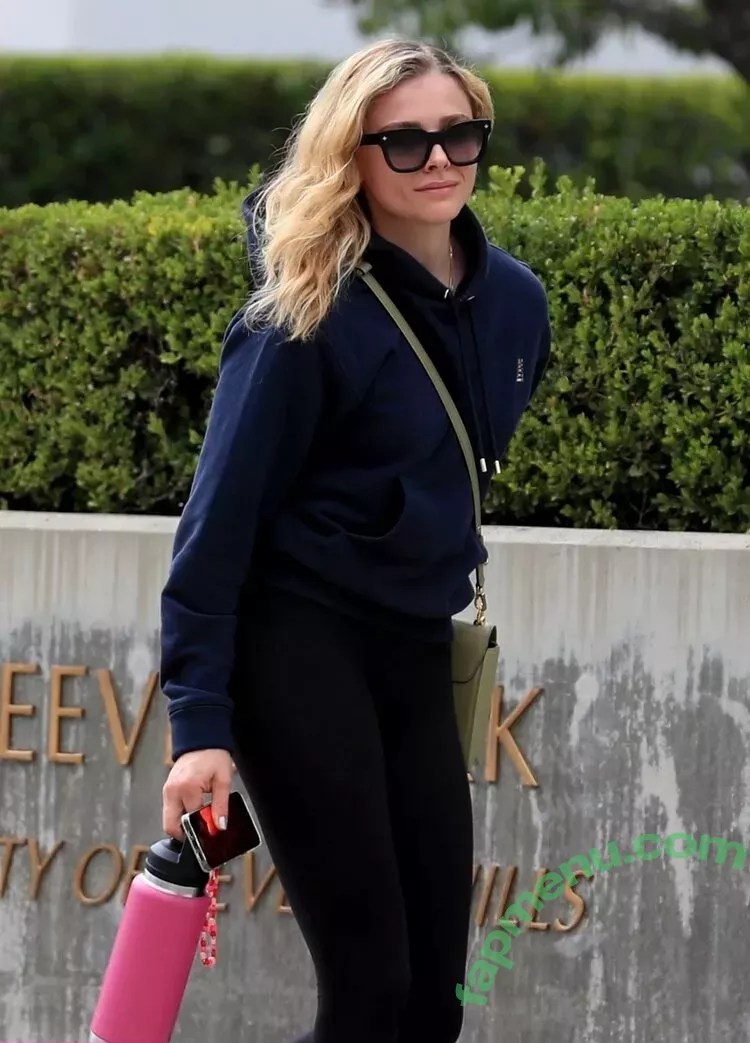 Chloë Grace Moretz nude photo #0306 (chloegmoretz)