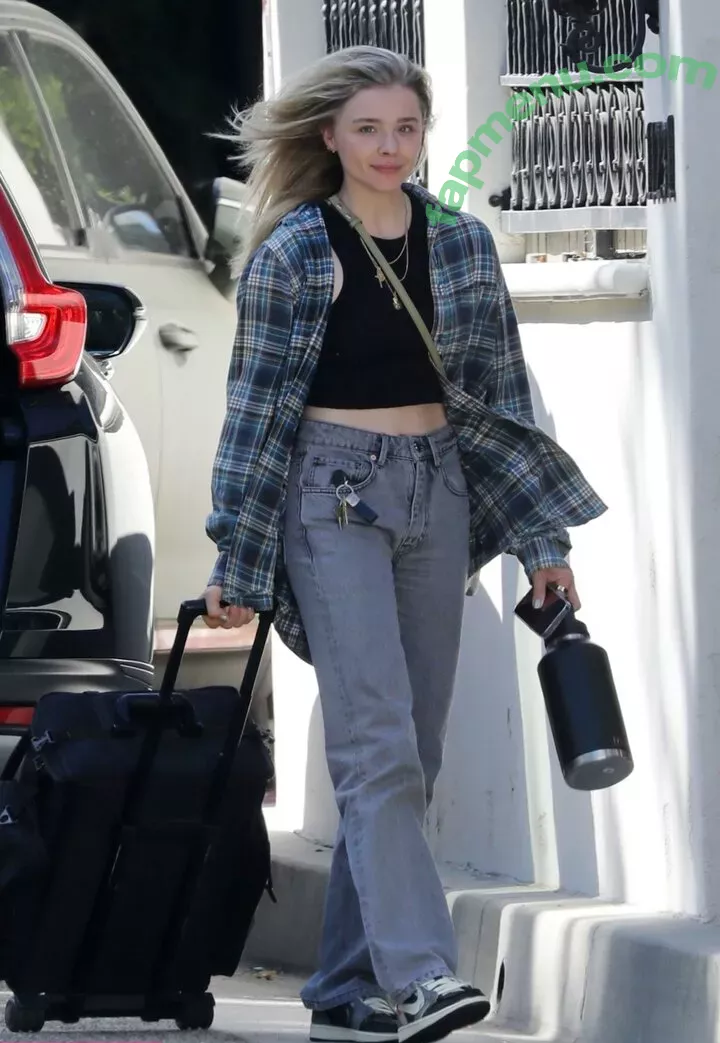 Chloë Grace Moretz nude photo #0312 (chloegmoretz)