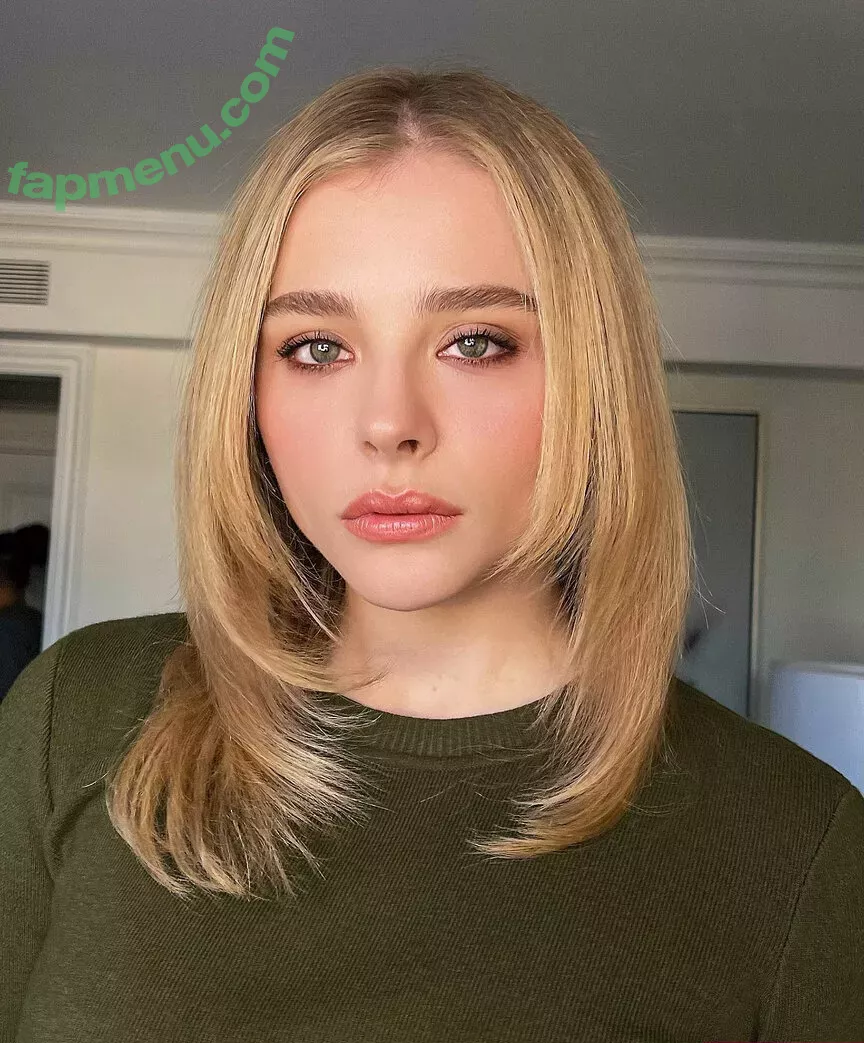 Chloë Grace Moretz nude photo #0321 (chloegmoretz)