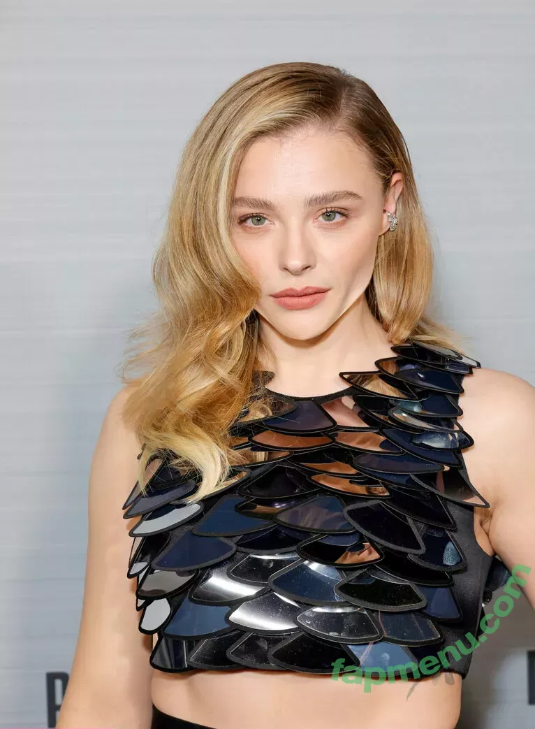 Chloë Grace Moretz nude photo #0326 (chloegmoretz)