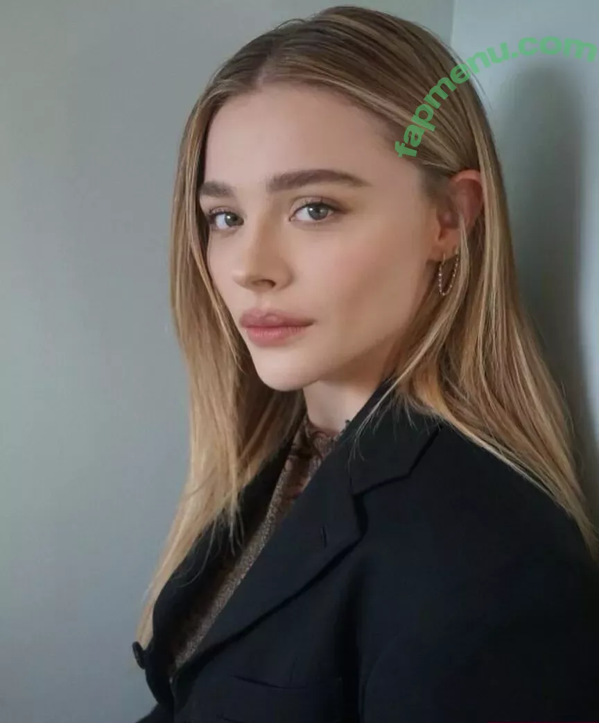 Chloë Grace Moretz nude photo #0371 (chloegmoretz)