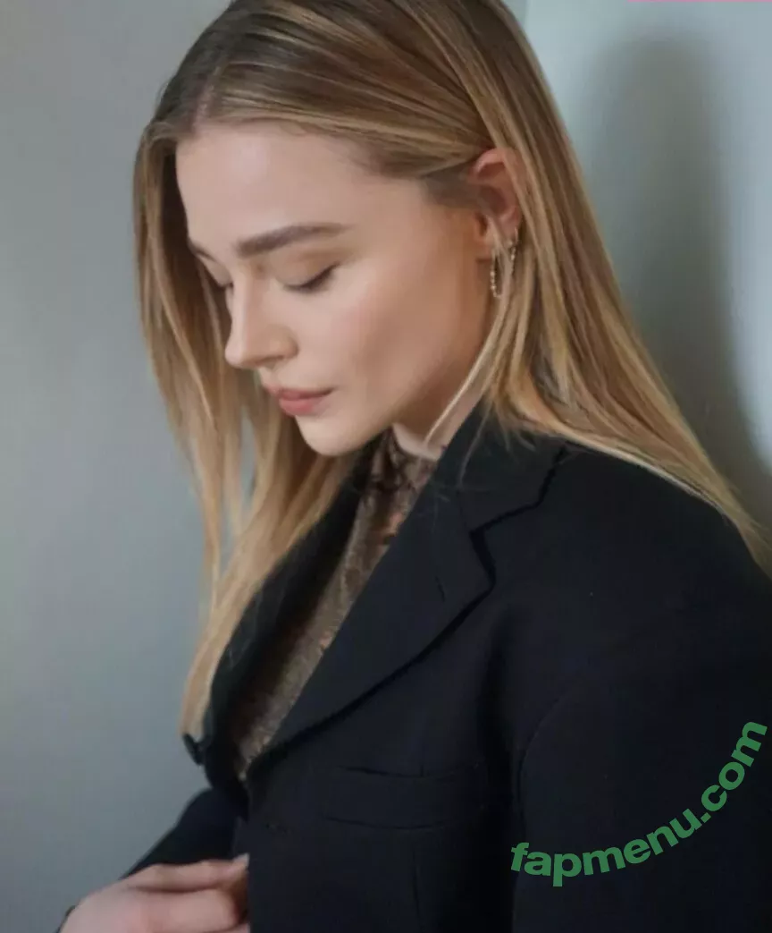Chloë Grace Moretz nude photo #0373 (chloegmoretz)
