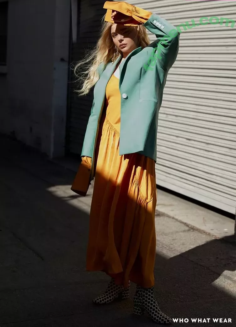 Chloë Grace Moretz nude photo #0405 (chloegmoretz)