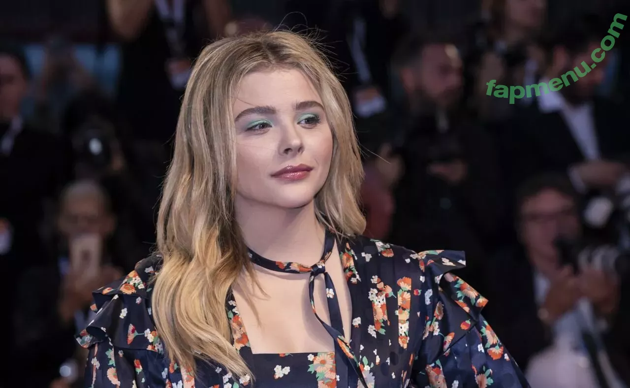 Chloë Grace Moretz nude photo #0476 (chloegmoretz)