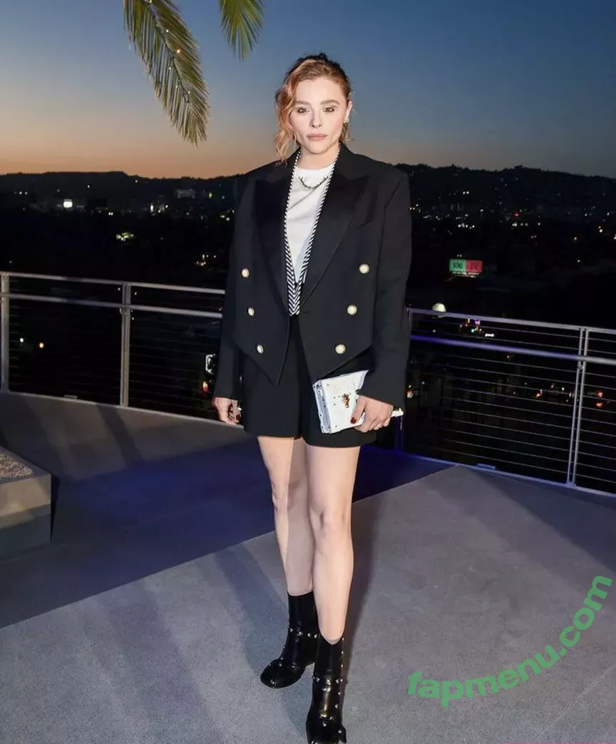 Chloë Grace Moretz nude photo #0578 (chloegmoretz)