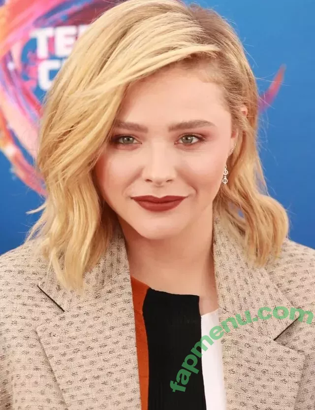 Chloë Grace Moretz nude photo #0590 (chloegmoretz)