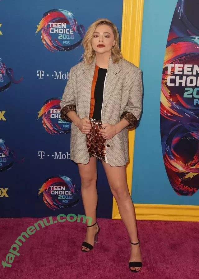 Chloë Grace Moretz nude photo #0600 (chloegmoretz)