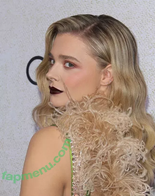 Chloë Grace Moretz nude photo #0682 (chloegmoretz)