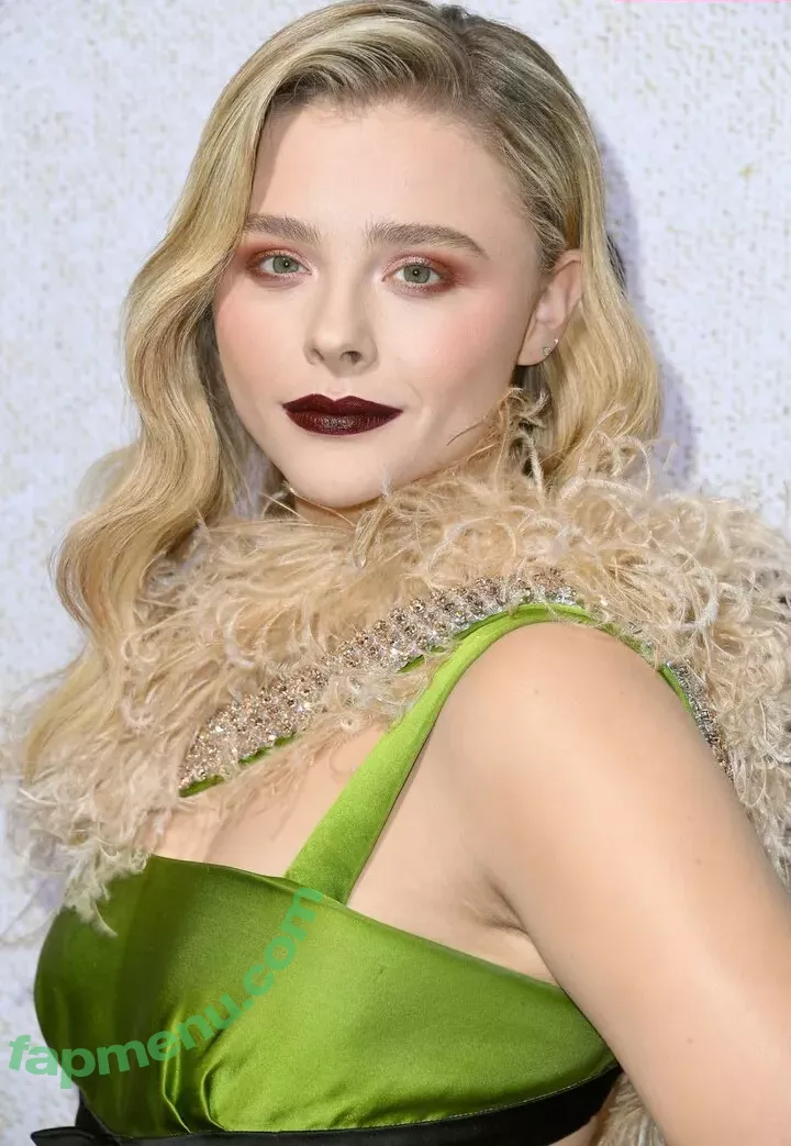 Chloë Grace Moretz nude photo #0704 (chloegmoretz)