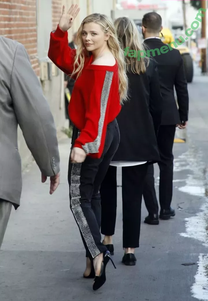 Chloë Grace Moretz nude photo #0706 (chloegmoretz)