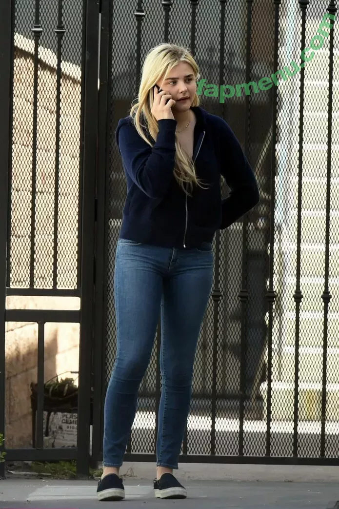 Chloë Grace Moretz nude photo #0724 (chloegmoretz)